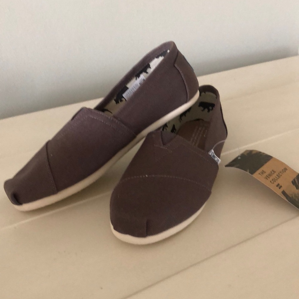 Toms Women’s classic Slip-ons Ash